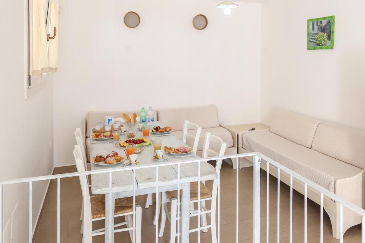 Blue And Blue Bed and Breakfast Torre San Giovanni Buitenkant foto
