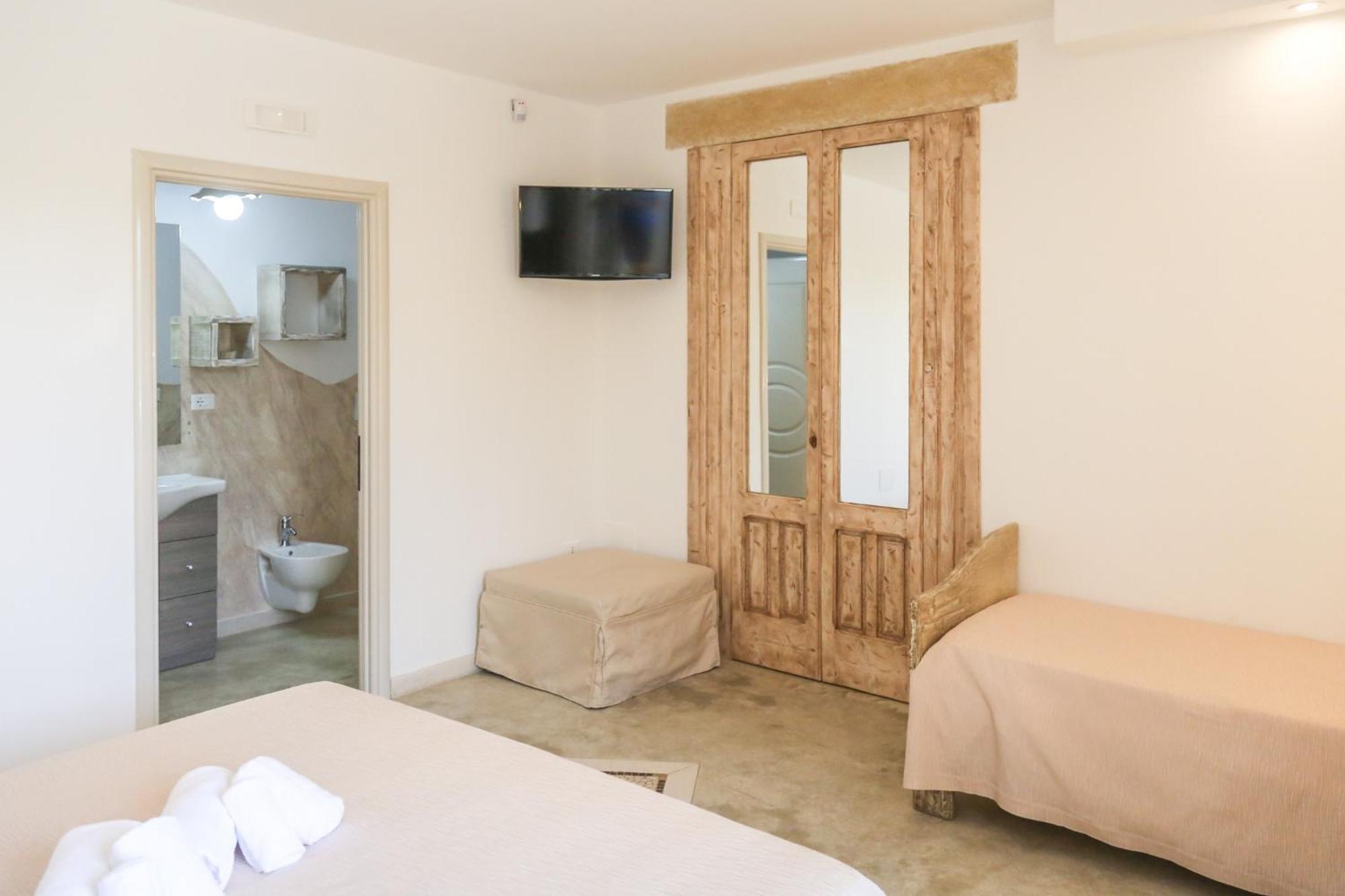Blue And Blue Bed and Breakfast Torre San Giovanni Buitenkant foto