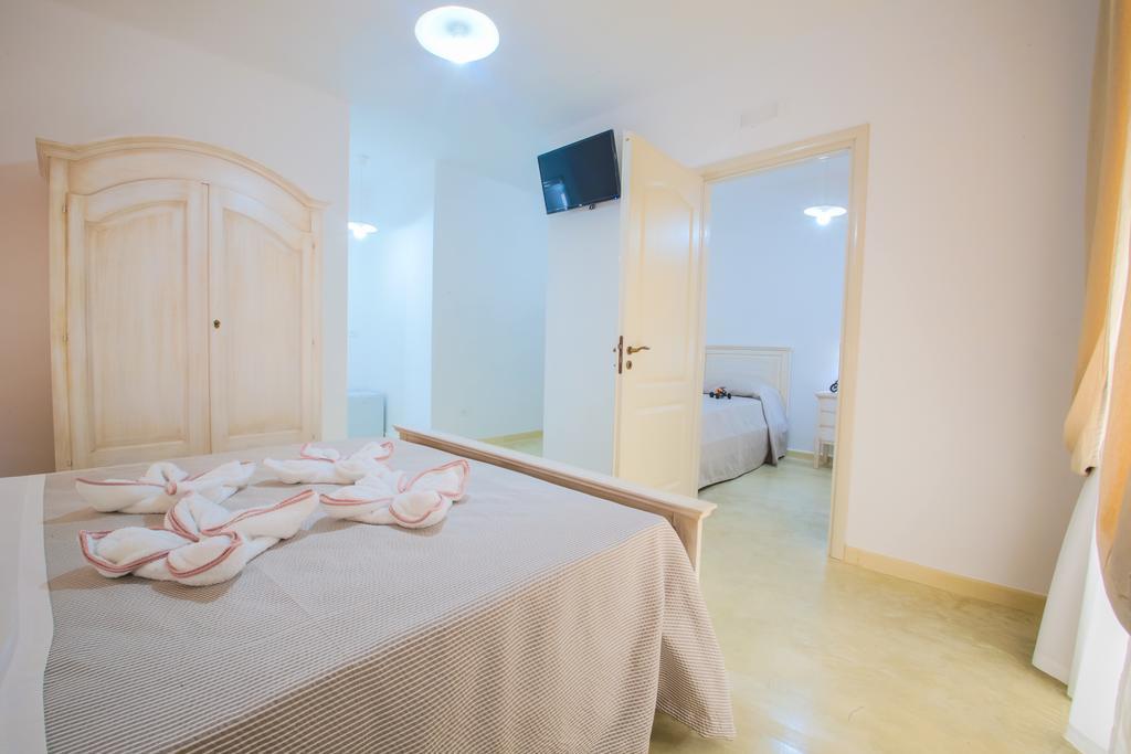 Blue And Blue Bed and Breakfast Torre San Giovanni Buitenkant foto
