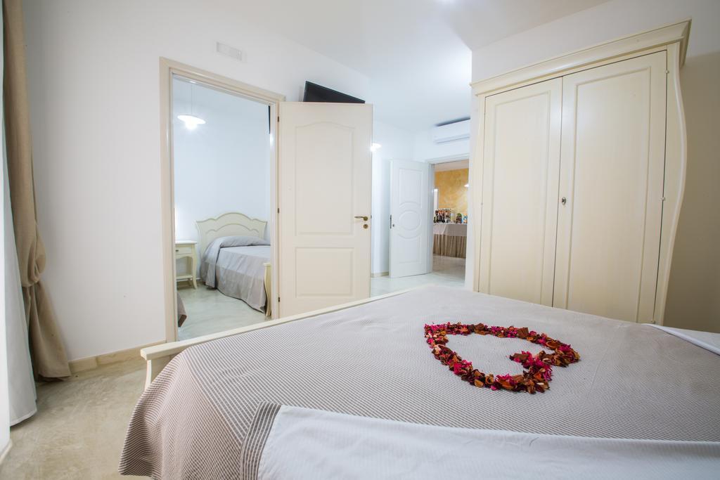 Blue And Blue Bed and Breakfast Torre San Giovanni Buitenkant foto