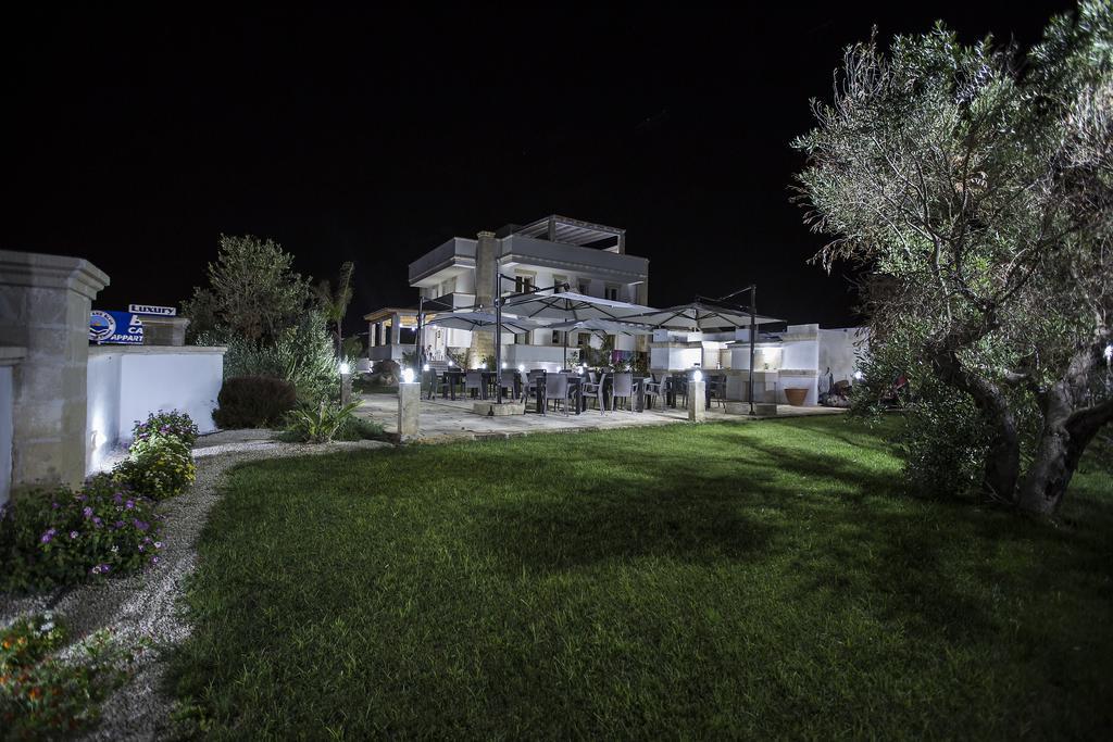 Blue And Blue Bed and Breakfast Torre San Giovanni Buitenkant foto