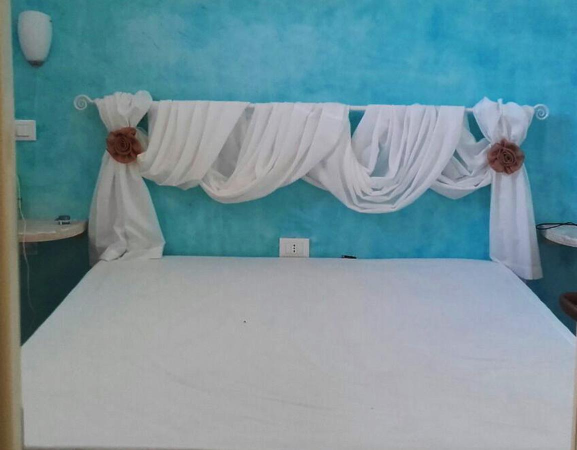 Blue And Blue Bed and Breakfast Torre San Giovanni Buitenkant foto